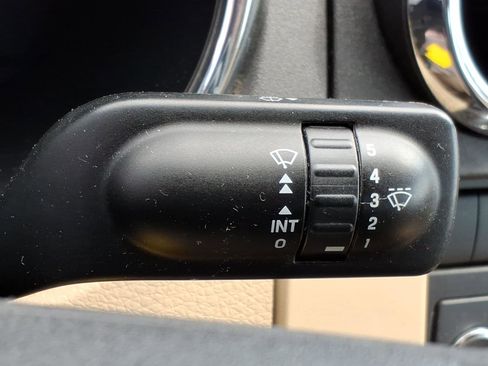 Used 2008 Ford Mustang Deluxe RWD image 22