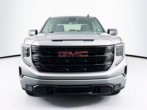 Used 2024 GMC Sierra 1500 Elevation AWD/4WD image 2
