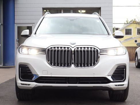 Used 2020 BMW X7 xDrive40i w/ Premium Package AWD/4WD image 8