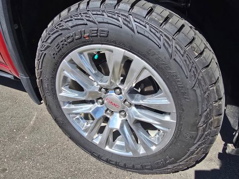 Used 2023 GMC Sierra 1500 Denali w/ Technology Package image 9