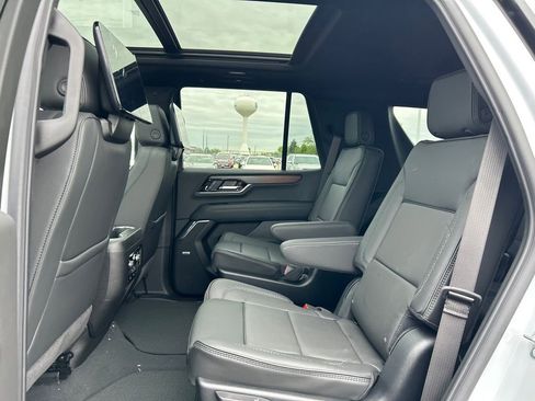 New 2026 GMC Yukon Denali w/ Denali Reserve Package AWD/4WD image 34