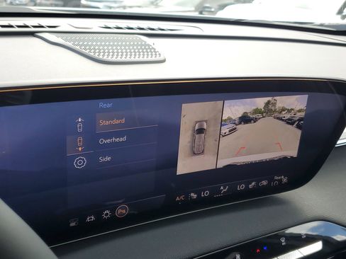 Used 2025 Buick Enclave Preferred image 28