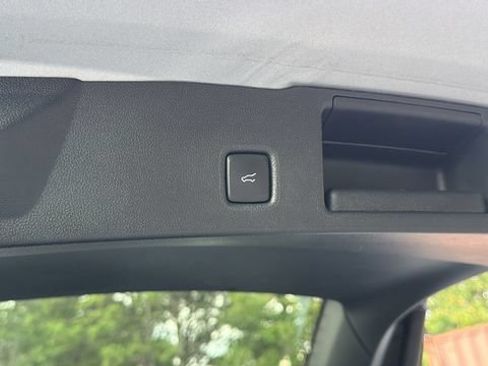 Certified 2024 Ford Escape Platinum AWD/4WD image 21