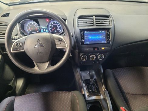 Used 2018 Mitsubishi Outlander Sport ES FWD image 22