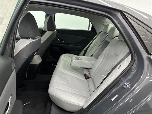 New 2025 Hyundai Elantra Limited image 20