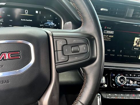 Used 2023 GMC Sierra 1500 AT4 w/ Technology Package AWD/4WD image 15