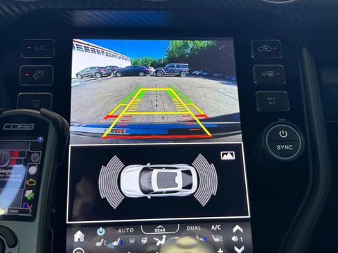 Used 2020 Ford Mustang Coupe RWD image 32