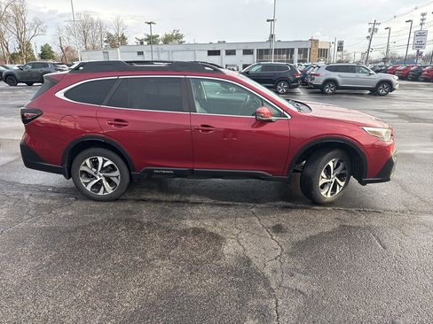Used 2021 Subaru Outback Limited w/ Popular Package #2 image 3