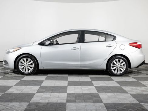 Used 2016 Kia Forte LX w/ LX Popular Plus Package image 3