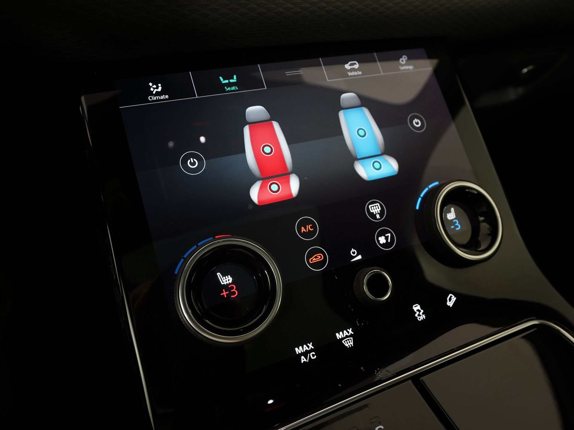 Used 2019 Land Rover Range Rover Velar S AWD/4WD image 23