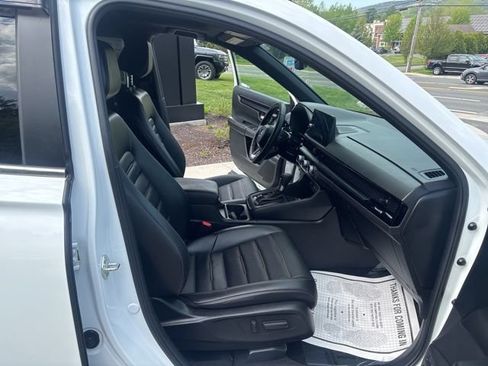 Used 2024 Honda CR-V Sport Touring image 25