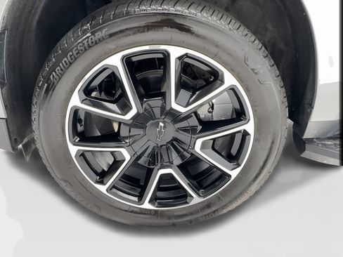 Used 2025 Chevrolet Tahoe RST w/ Comfort Package AWD/4WD image 12