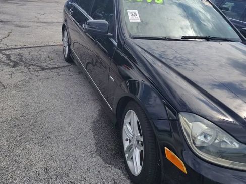 Used 2012 Mercedes-Benz C 250 Sedan image 3