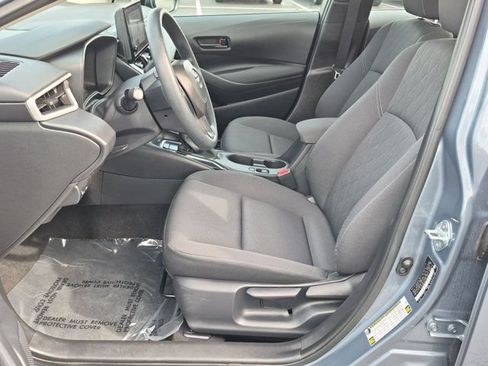 Certified 2025 Toyota Corolla LE FWD image 9