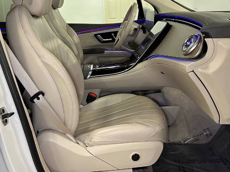 Used 2023 Mercedes-Benz EQS 450+ SUV image 22