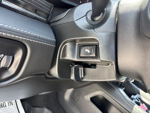Used 2024 RAM 2500 Limited AWD/4WD image 29