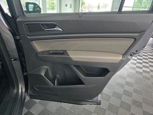 Used 2023 Volkswagen Atlas SE image 41