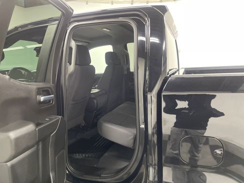 Used 2021 Chevrolet Silverado 1500 LT image 13