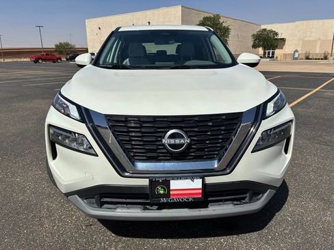 Certified 2023 Nissan Rogue SV FWD image 9
