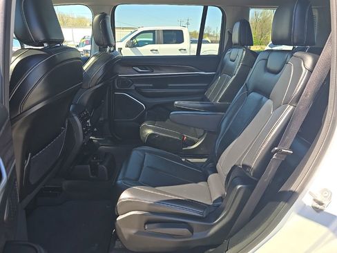 Used 2021 Jeep Grand Cherokee L Limited image 20