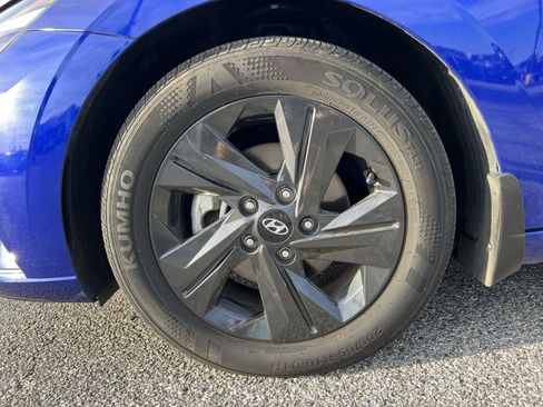 Used 2023 Hyundai Elantra SEL image 20