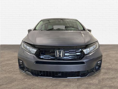 New 2026 Honda Odyssey Touring image 9