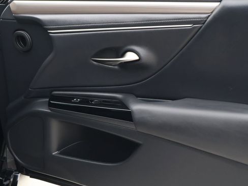 Used 2024 Lexus ES 350 F Sport image 19