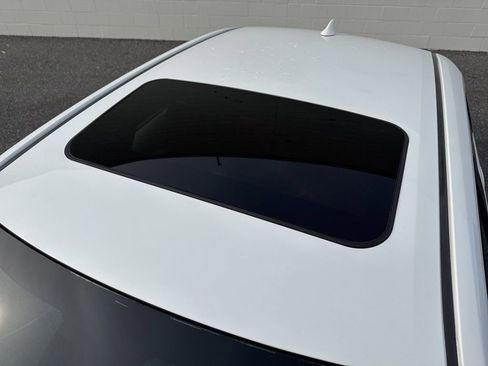 Used 2020 Toyota Corolla SE image 33