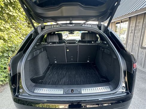 Used 2018 Land Rover Range Rover Velar S AWD/4WD image 43