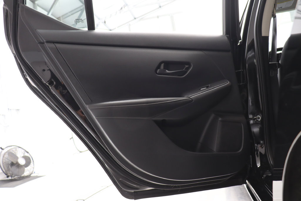 Used 2024 Nissan Sentra SV FWD image 33