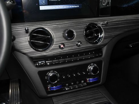 Used 2024 Rolls-Royce Spectre w/ Spectre Launch Package AWD/4WD image 50
