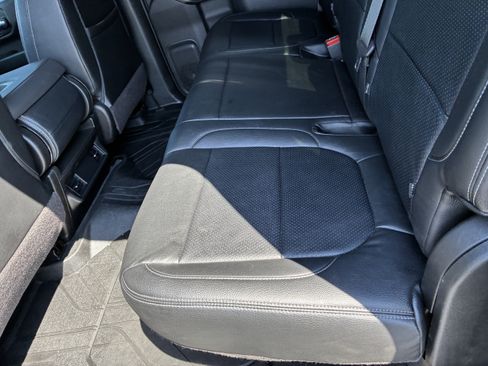 Used 2020 Chevrolet Silverado 2500 Custom w/ Custom Value Package AWD/4WD image 15