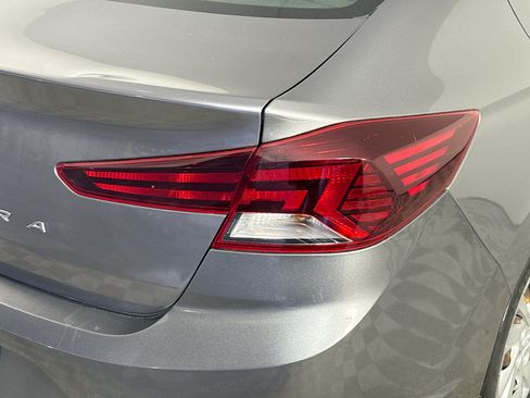 Used 2020 Hyundai Elantra SE w/ Cargo Package (C1) FWD image 33