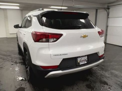 Certified 2024 Chevrolet TrailBlazer LT w/ LT Cold Weather Package FWD image 7