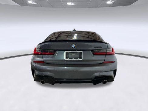 Used 2019 BMW 330i Sedan w/ M Sport Package RWD image 9