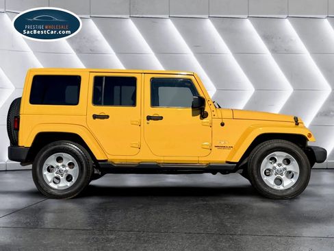 Used 2015 Jeep Wrangler Unlimited Sahara w/ Max Tow Package image 4