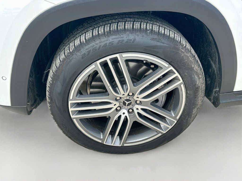 Certified 2026 Mercedes-Benz GLS 450 4MATIC image 33
