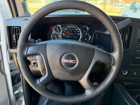 Used 2016 GMC Savana 2500 Extended image 14