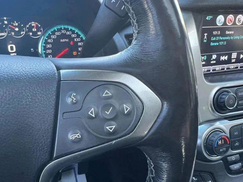 Used 2018 Chevrolet Suburban Premier image 13