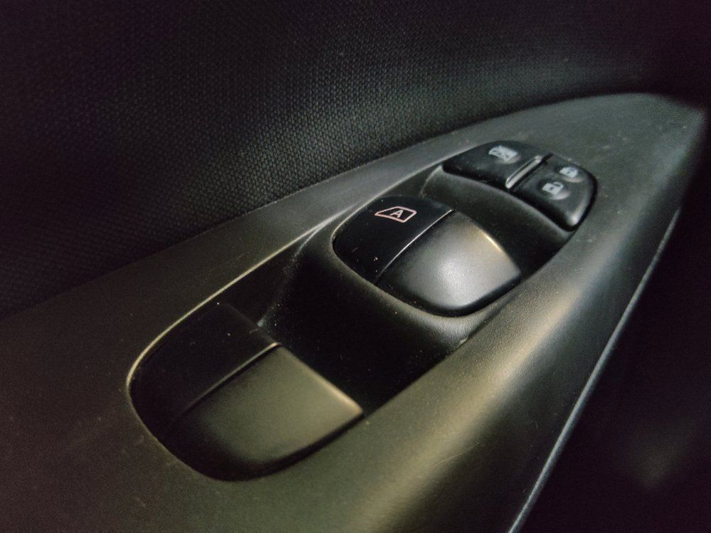 Used 2019 Nissan Sentra SR Turbo FWD image 27