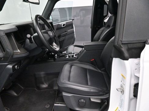 Used 2025 Ford Bronco Badlands AWD/4WD image 12