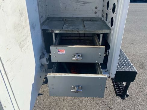 Used 2016 RAM 4500 Tradesman image 36