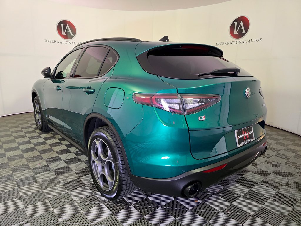 New 2025 Alfa Romeo Stelvio Sprint AWD/4WD image 6