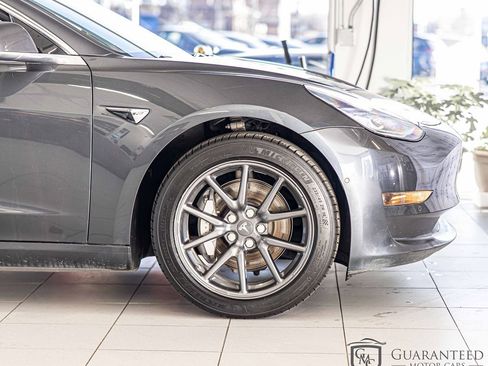 Used 2018 Tesla Model 3 Long Range image 11