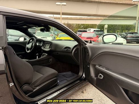 Used 2019 Dodge Challenger R/T Scat Pack w/ Driver Convenience Group RWD image 32