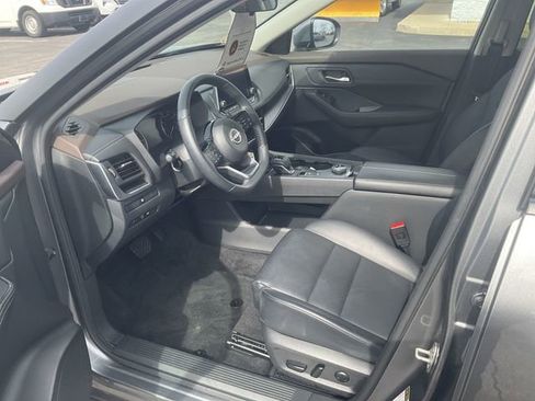 Certified 2023 Nissan Rogue SV w/ SV Premium B Package image 11