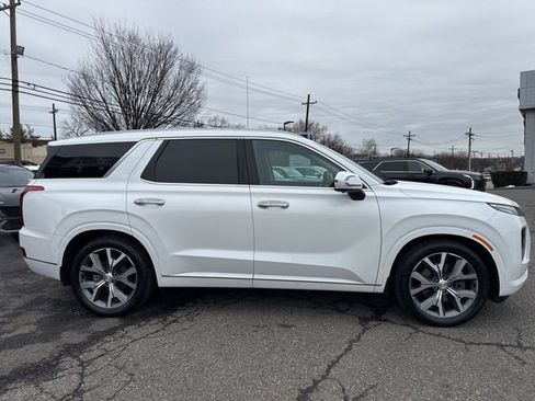 Used 2022 Hyundai Palisade Limited w/ Winter Package image 15