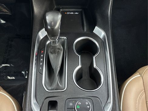 Used 2022 Chevrolet Traverse Premier w/ LPO, Blackout Package image 22