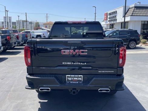 New 2026 GMC Sierra 1500 Denali w/ Technology Package AWD/4WD image 4