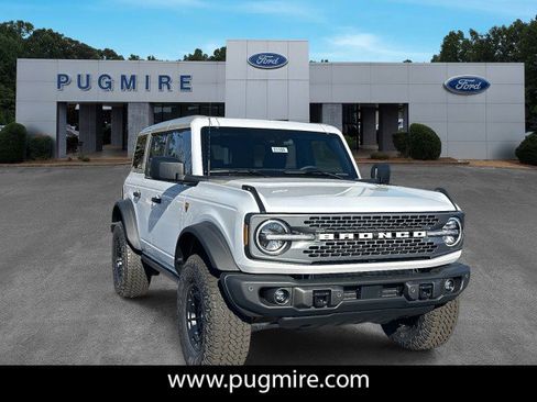 New 2026 Ford Bronco Badlands AWD/4WD image 1